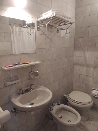 Bathroom 3, Hotel Tafi, Tafí del Valle