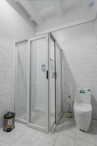 Bathroom 3, Ambrosia Heights Entebbe, Entebbe