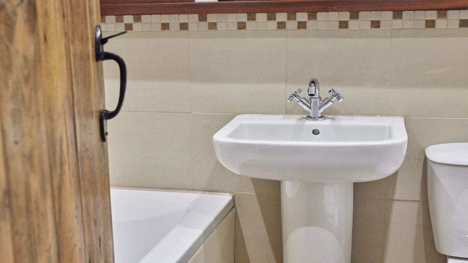 Bathroom 4, Host Stay Waterleap Cottage, Northumberland