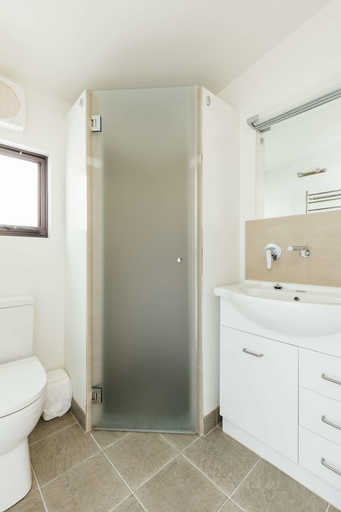Bathroom 5, Freycinet Resort, Glamorgan-Spring Bay