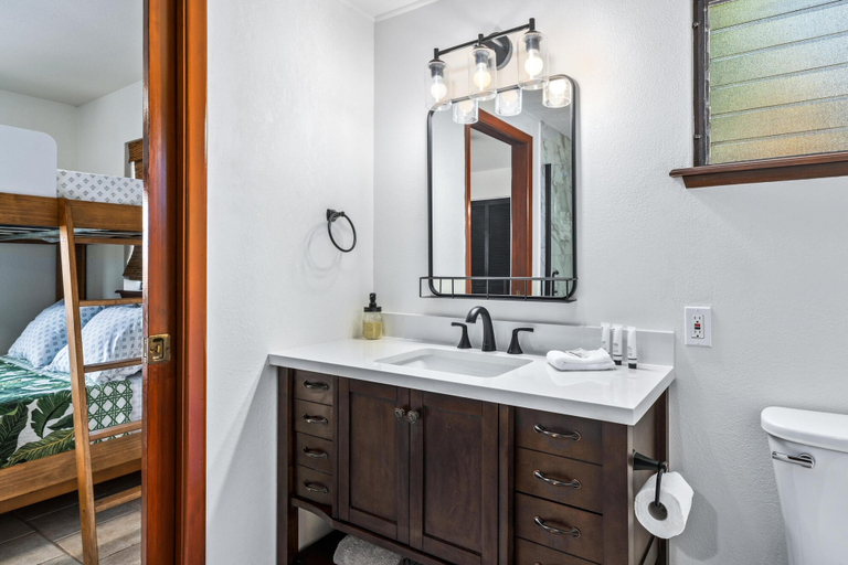 Bathroom 4, Big Island Lunapule Condos 104 2 Bedroom Condo, Hawaii