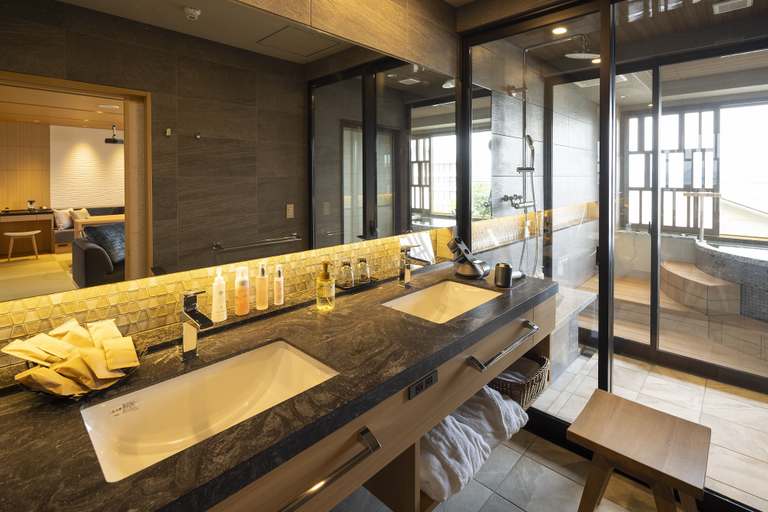 Bathroom 5, Biwako Ryokusuitei, Ōtsu