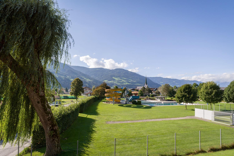 Others 2, Baderer Apart, Schwaz