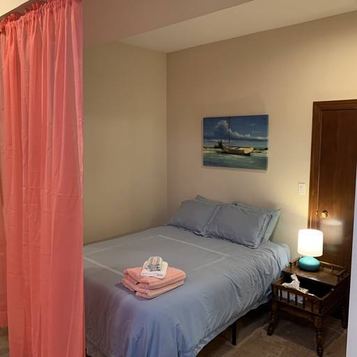 Room 4, Beach Side Hideaway 1 Bedroom Condo by RedAwning, Norfolk