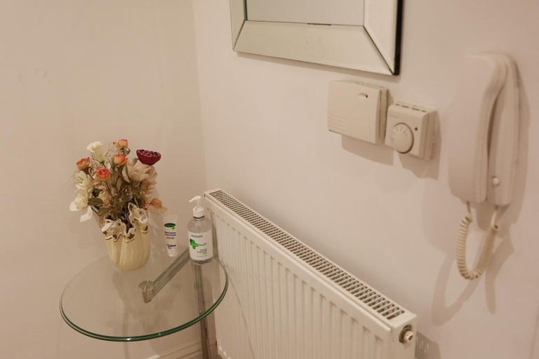 Bathroom 3, Home In Birmingham New Street, Birmingham