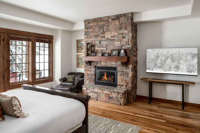 Interior 4, Luxury Suite 6a 3 Bedroom Condo by Moonlight Basin Lodging, Madison