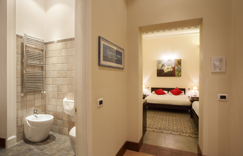 Bathroom 4, Antiche Volte, Catania