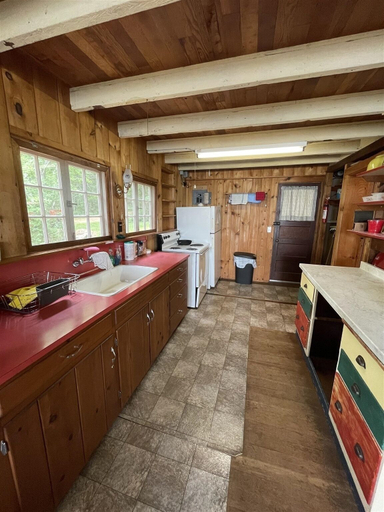 Bathroom 5, Rocky Beach Limit 5 2 Bedroom Cabin by RedAwning, Cumberland