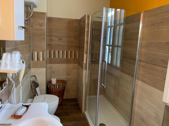 Bathroom, La Locanda Del Parco, Cosenza