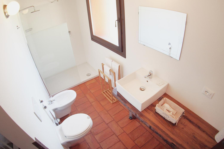 Bathroom 3, Il Casale-toscoemiliano, Bologna