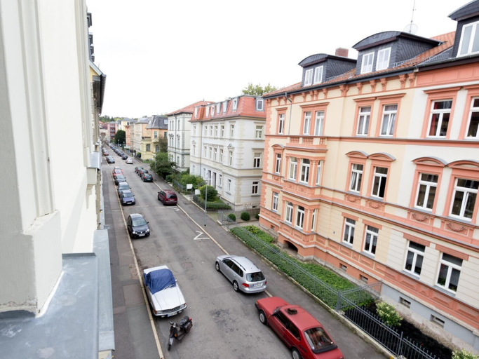 Exterior 3, Peters Wohnung, Weimar