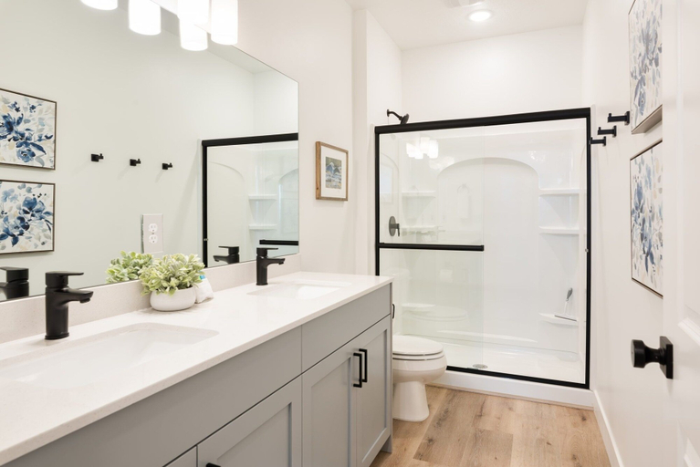 Bathroom 4, Sun by RedAwning, Washington