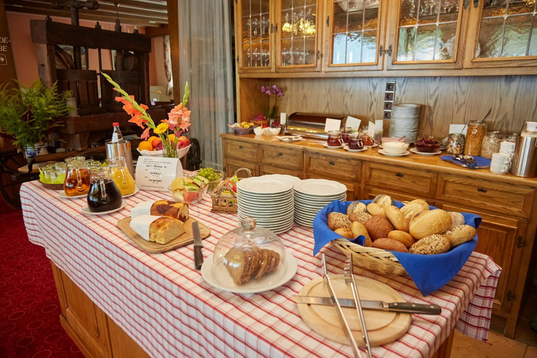 Food & Drinks 5, Hotel Gasthof Die Post Brennerei Frankenhv He, Ansbach