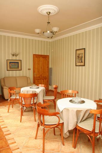 Food & Drinks 5, Elet es Energia Egeszsegjavito Szalon, Ceglédi