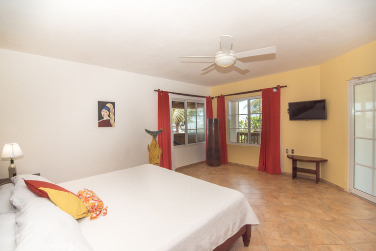 Bedroom 3, Wikkid Resort, Roatán