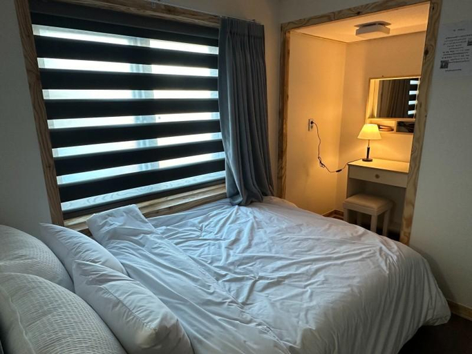 Bedroom 2, Young House, Jeonju