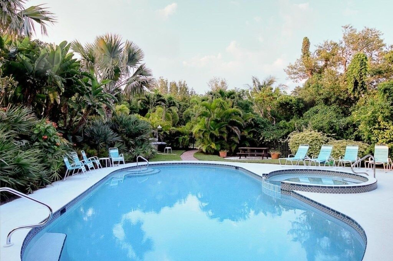 Sport & Beauty 5, Conch 4 Bedroom Townhouse by RedAwning, Lee