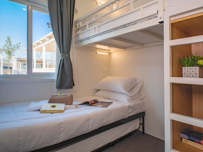 Bedroom 2, Club del Sole Bologna Easy Camping Village, Bologna