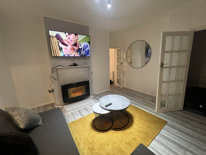 Others 5, a two Bedroom Cosy Hideaway Based in Greenwich, London