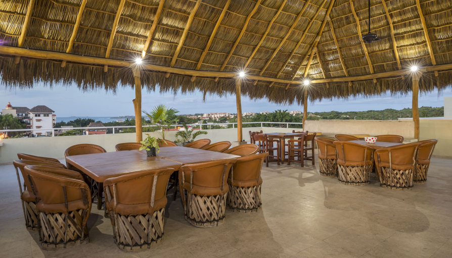 Food & Drinks 4, PUNTO MITA ECO SURF SUITES, Compostela
