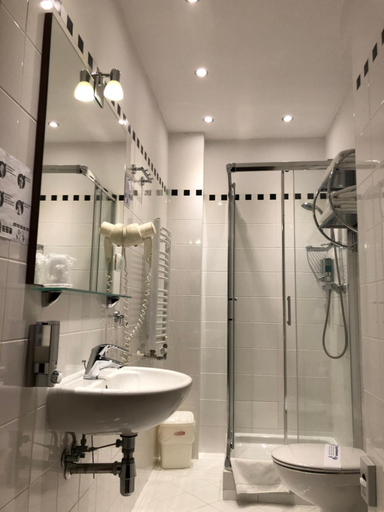 Bathroom 4, Hotel Atrium, Elbląg