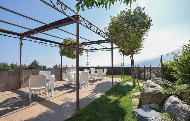Food & Drinks, Villa Isola, Savona