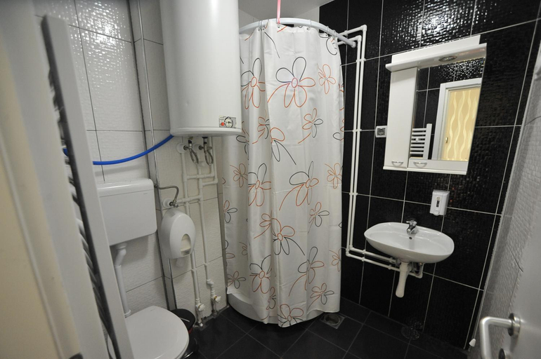 Bathroom 3, Hotel Zeleni Vir, Niš