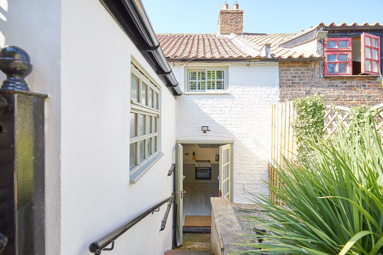 Exterior & Views 2, Host Stay Spring Cottage, North Yorkshire