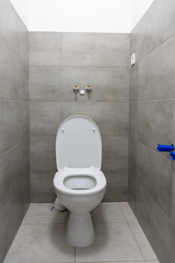 Bathroom 2, Хостел єЖитло Щекавиця, Shevchenkivs'kyi
