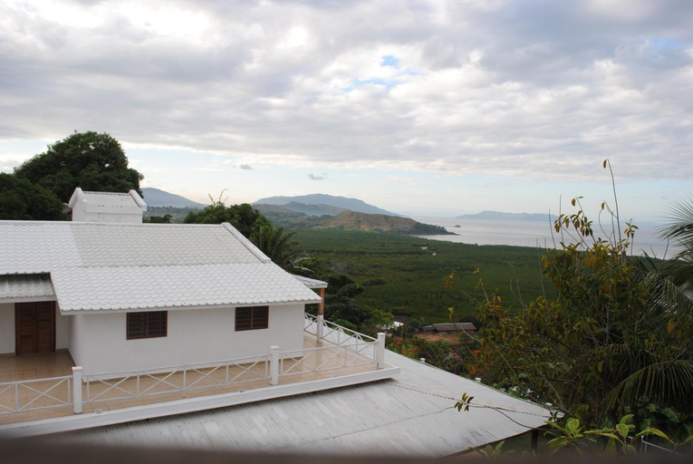 Others 4, Villa Palissandre, Diana