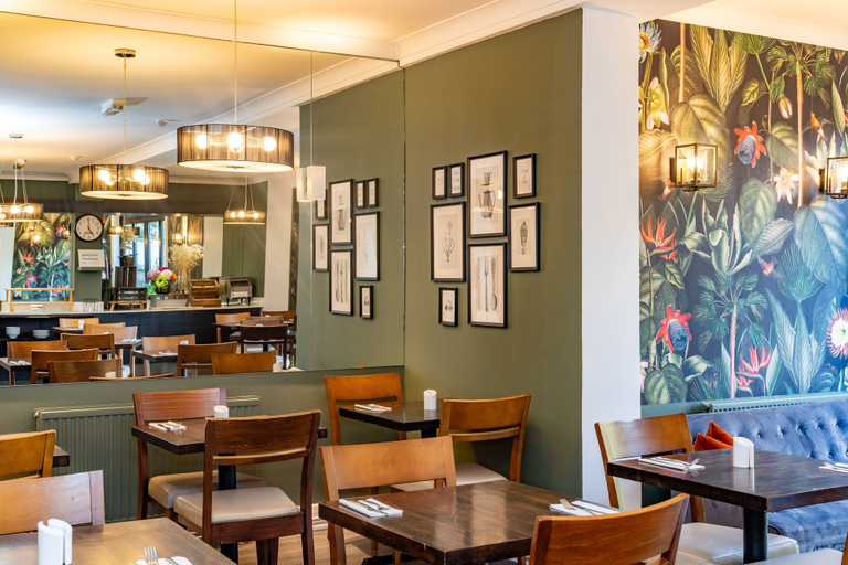 Food & Drinks 4, Croft Court Hotel, London