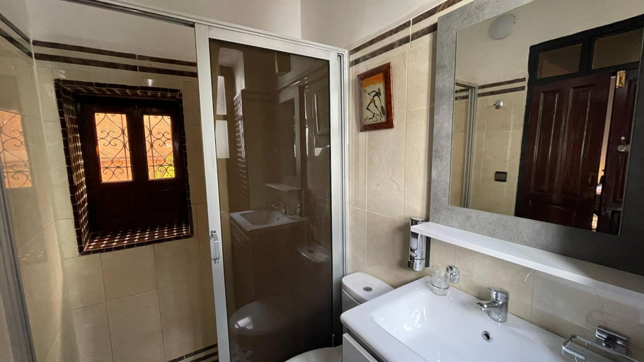 Bathroom, Dar Najat, Marrakech