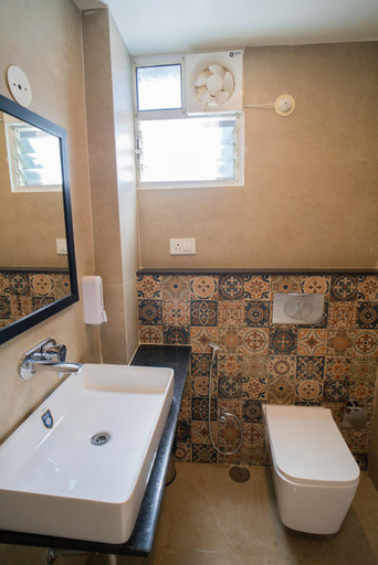 Bathroom, SUMMER STAYS BY UNIQUE CHOICE HOTELS PVT LTD , Udaipur