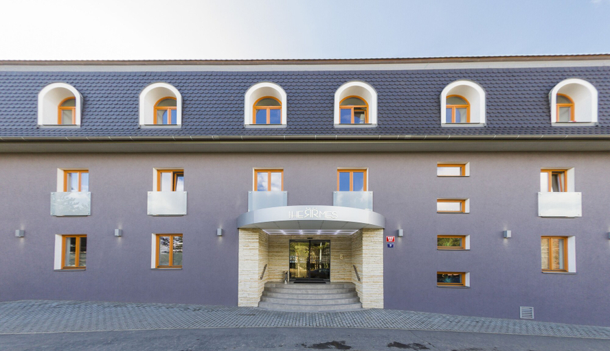 Exterior & Views 2, Hotel Herrmes, Praha 5