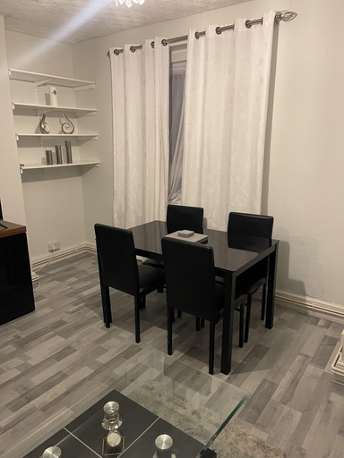 Others 4, Lovely 2-bed Apartment in London, London