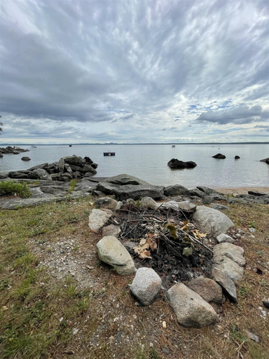 Property grounds 4, Rocky Beach Limit 5 2 Bedroom Cabin by RedAwning, Cumberland