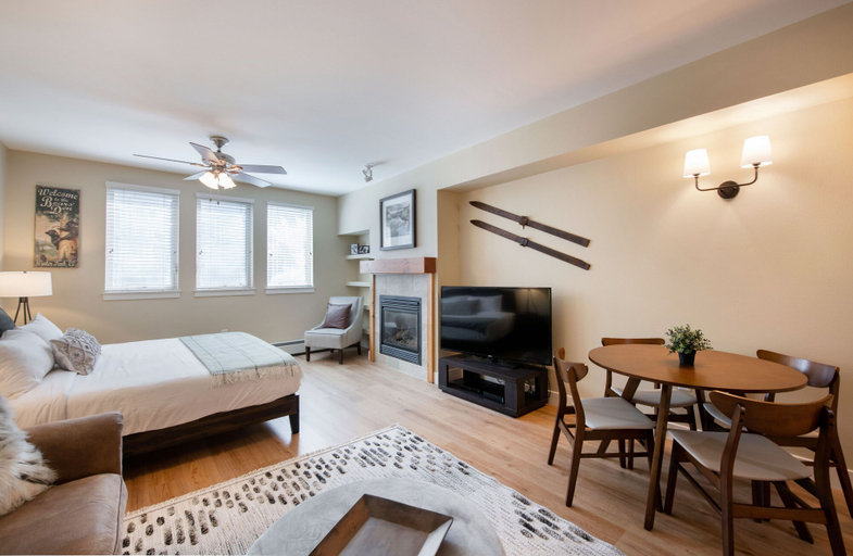 Others 3, Premium Unit 3522- Fraser Crossing/founders Pointe Condo, Grand