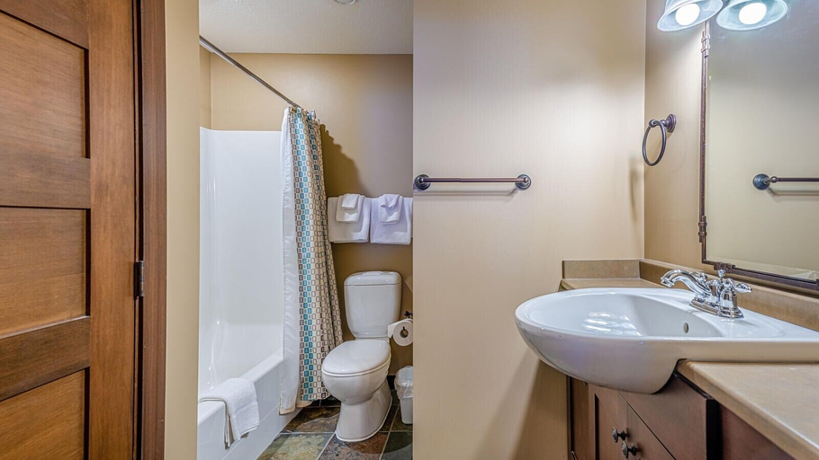 Bathroom 4, Stones Throw #11 By Bear Country, Thompson-Nicola