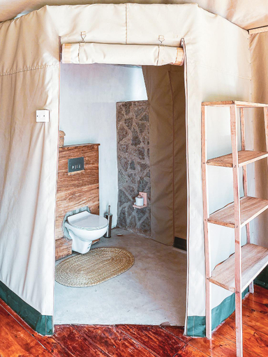 Bathroom 2, Foresight Eco Lodge & Safari, Karatu