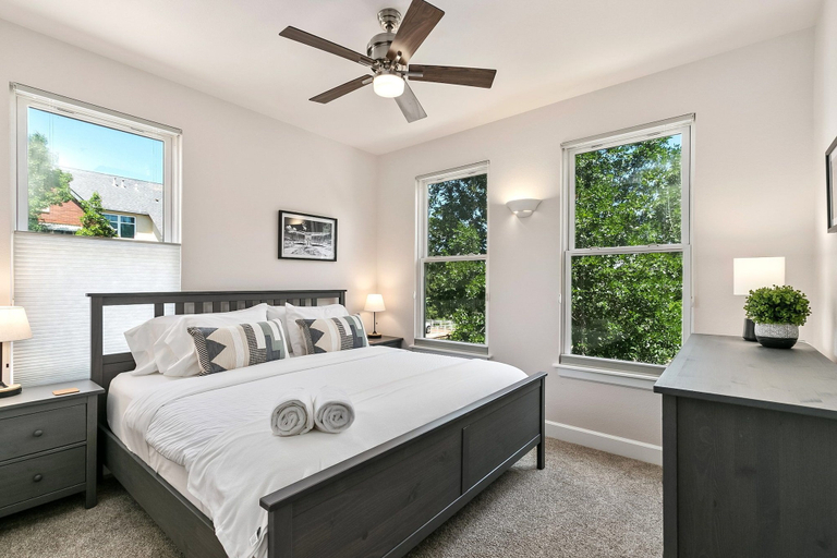 Bedroom 3, Quiet Urban Escape - Backs to Poudre River Trail, Larimer