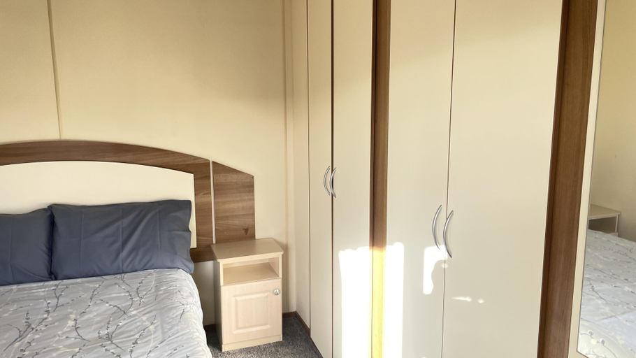 Bedroom 2, Captivating 2-bed Caravan in Clacton-on-sea, Essex