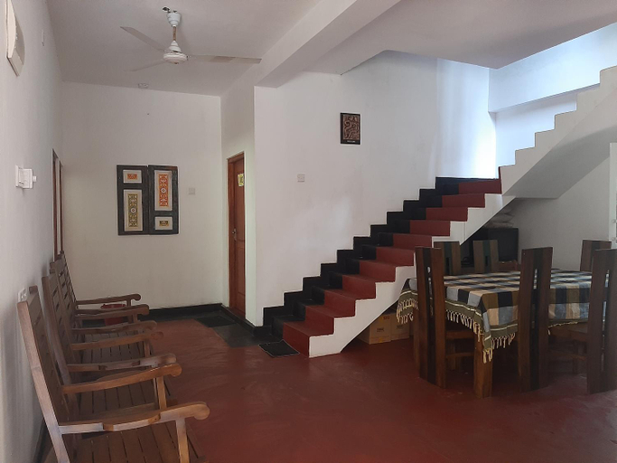 Others 4, Hotel Yelona, Kegalle