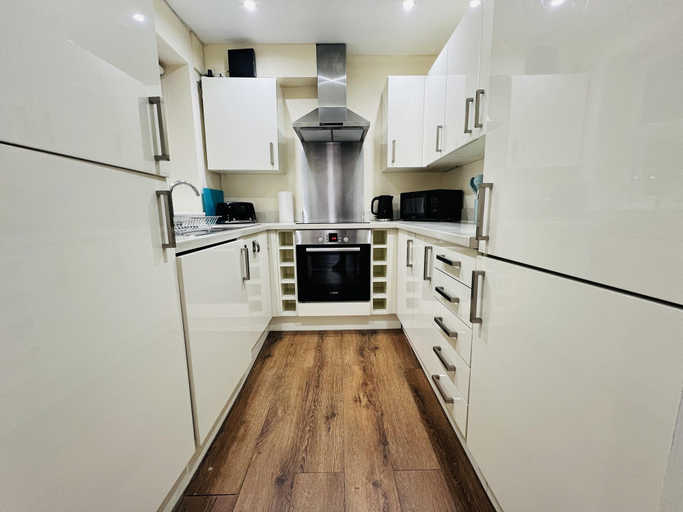 Others 5, 1-bed Apartment in Ealing, London