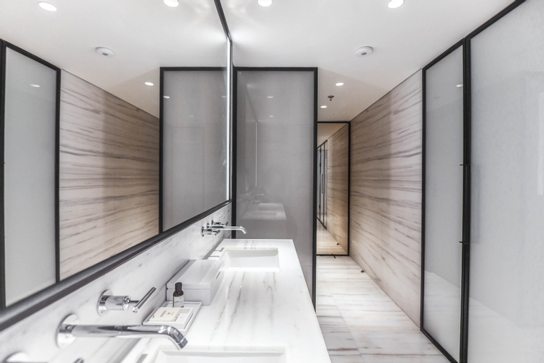 Bathroom 29