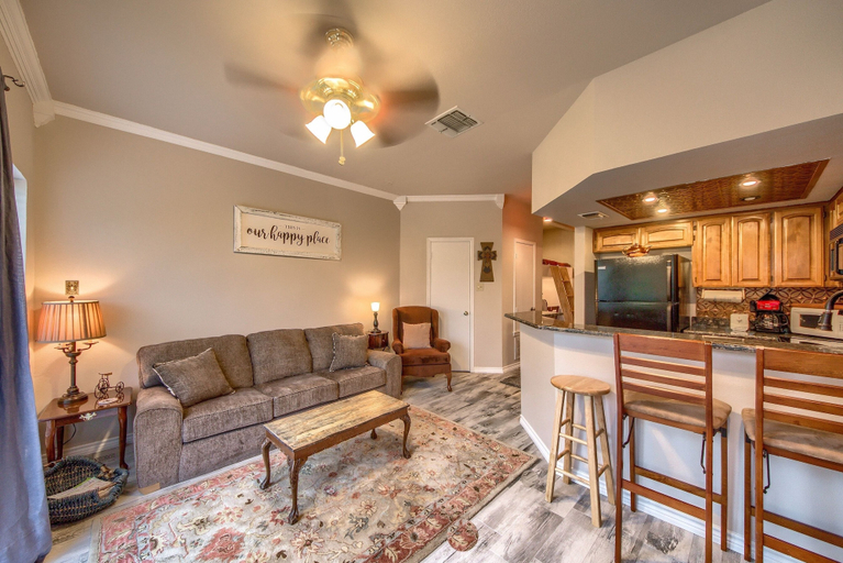 Living area 4, Riverside Condo Ss 4b 1 Bedroom Condo by RedAwning, Comal