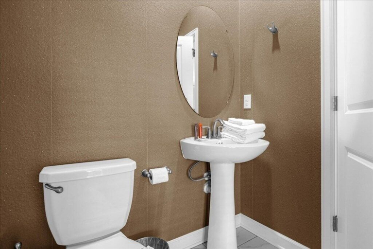 Bathroom 4, 7 Bedrooms Storey Lake Resort Home, Osceola