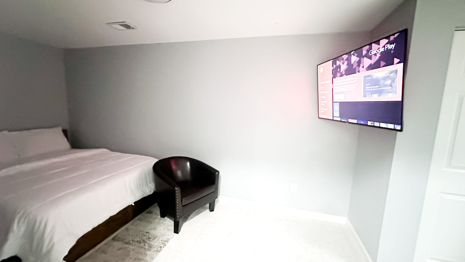 Bedroom 2, Deluxe Joy, Prince George's