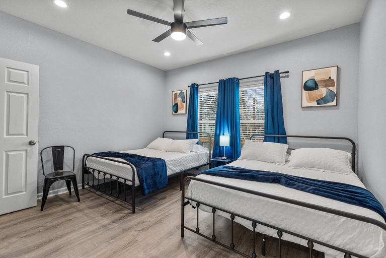 Bedroom 2, Charming Walkable 4 Br/2.5 BA Near Dtown Riverwalk, Bexar