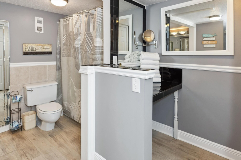 Bathroom 4, Shoreline Towers 1084 2 Bedroom Condo by RedAwning, Okaloosa