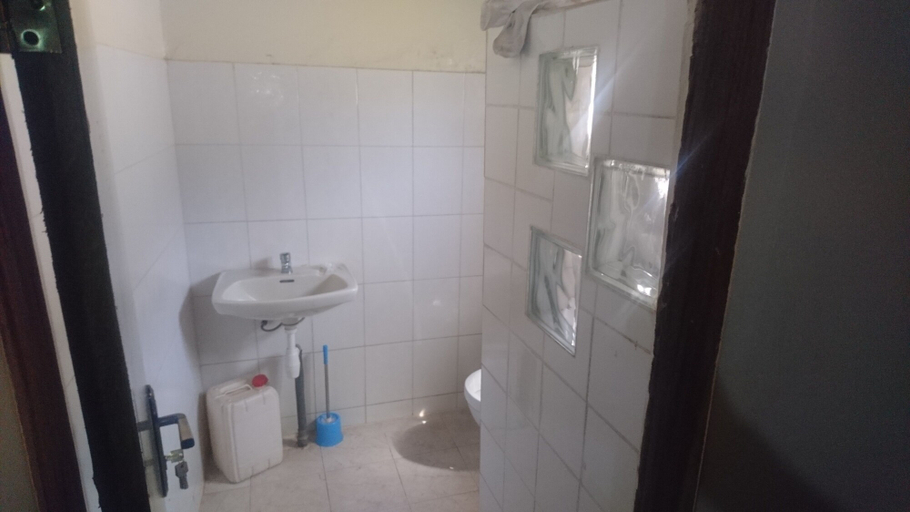 Bathroom 3, Beautiful 3-bed House in Serrekunda, Kombo Saint Mary